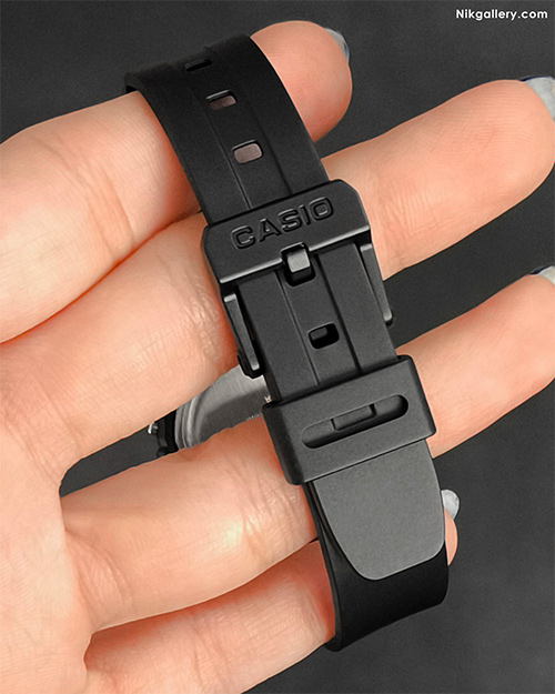 ساعت زنانه کاسیو با بند مشکی و قفل محکم